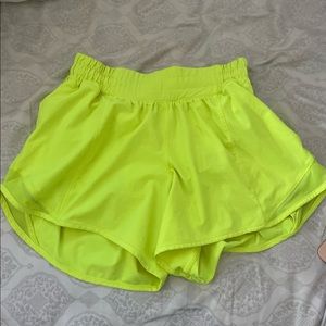 Lululemon Hotty Hot Low Rise Lined Short